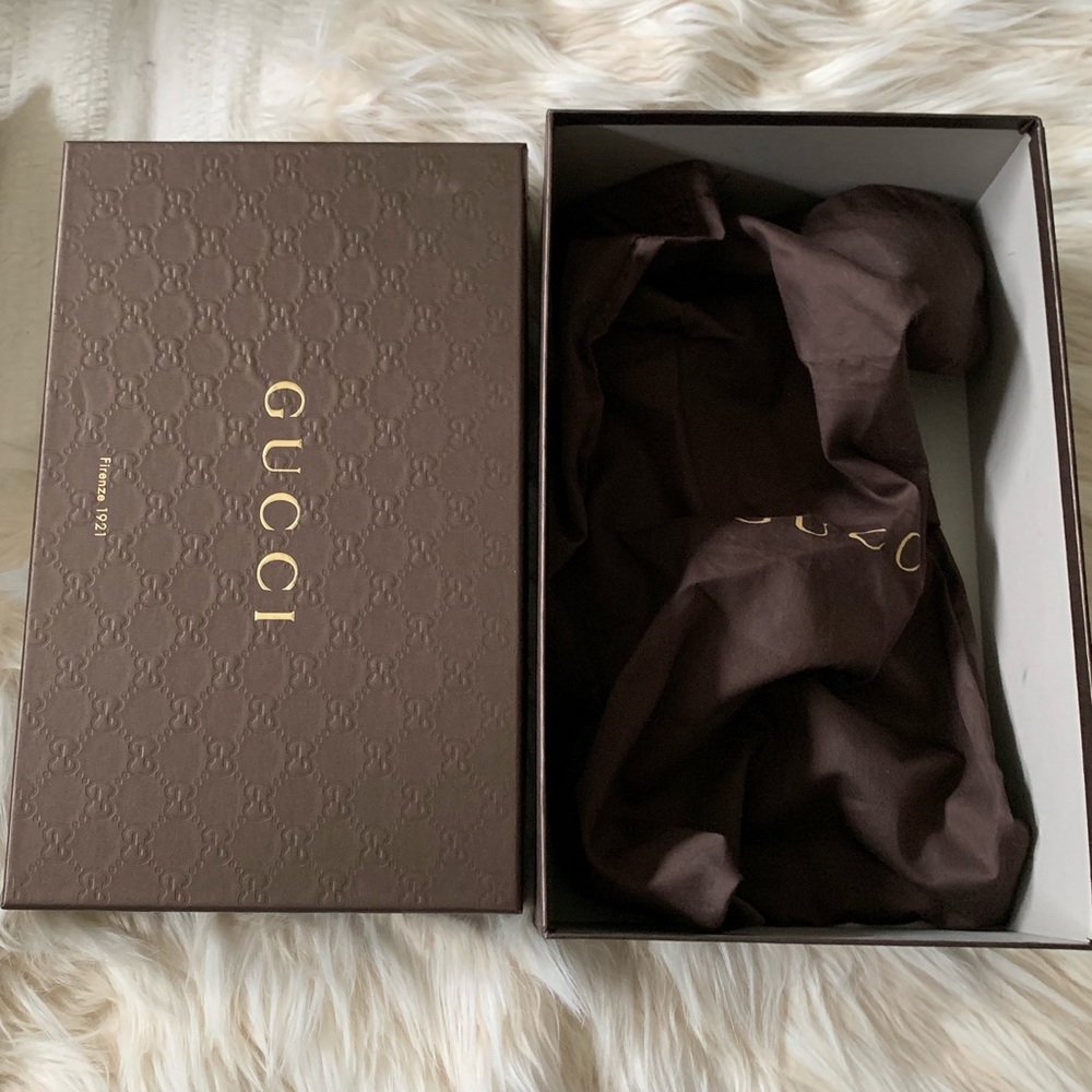 Gucci Nappa Charlotte Nero black leather pumps